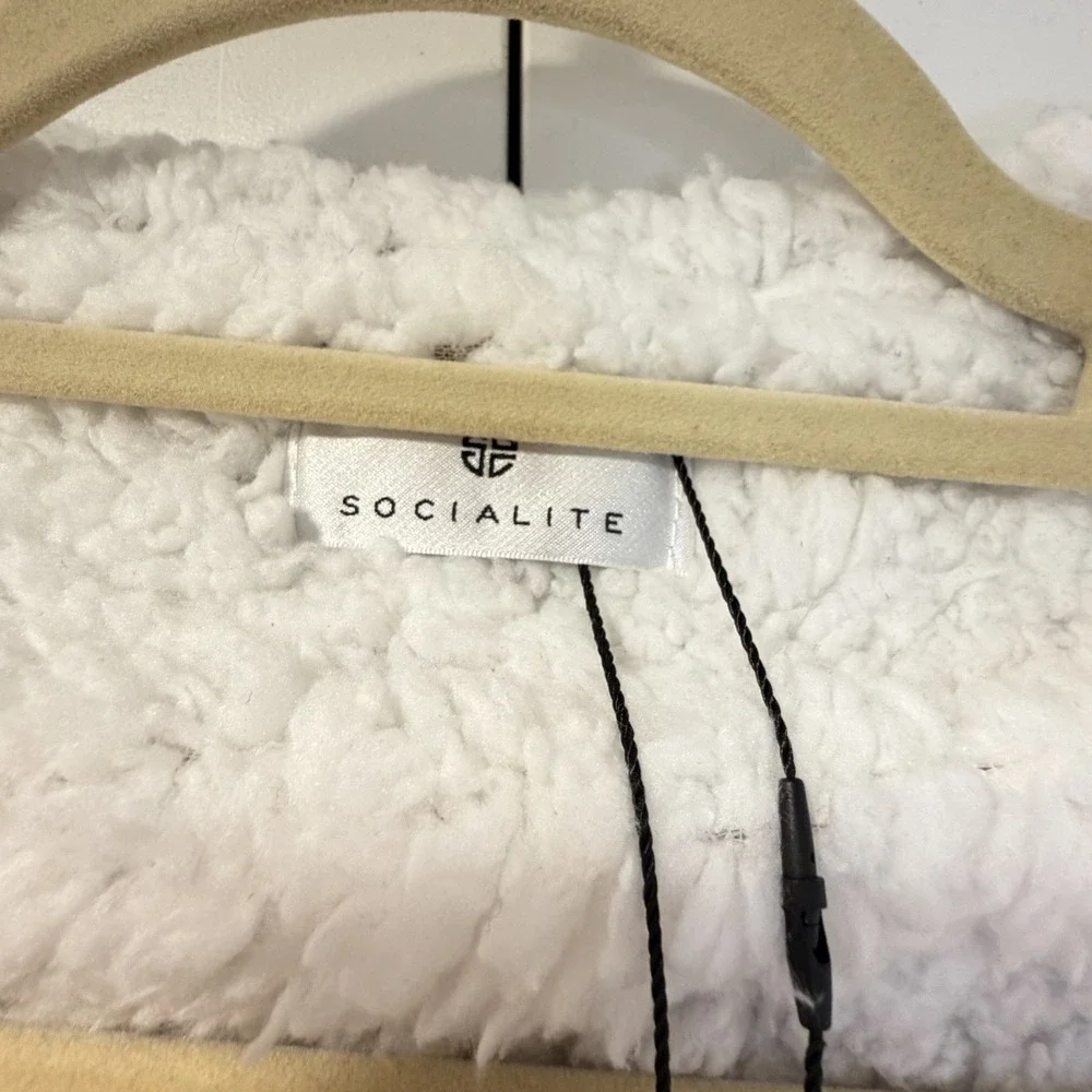 Socialite this hooded